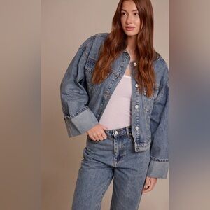NWT PrettyLittleThing Vintage Turn Up Cuff Denim Jacket